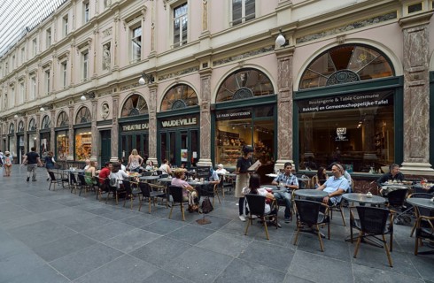 Shopping mall