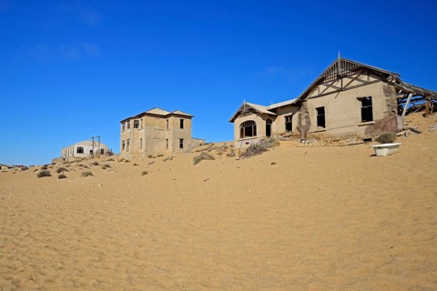 Abandoned houses in the desert