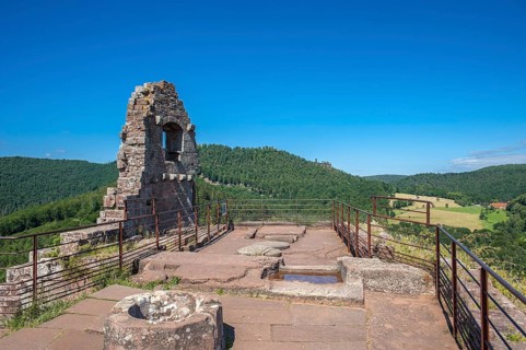Burg Fleckenstein Castle or Chateau du Fleckenstein