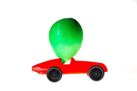 Toy car with a 'balloon-drive'