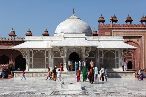 Grave of Shaikh Alauddin Chisti
