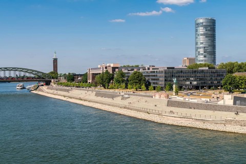 Open staircase on Rhine boulevard