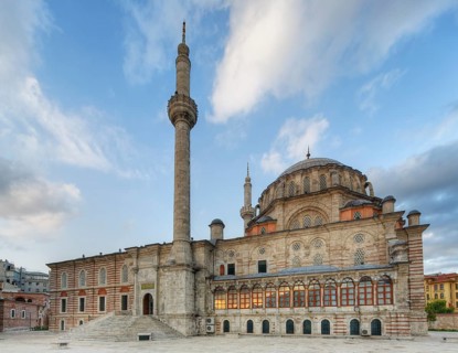 Laleli Camii or Tulip Mosque