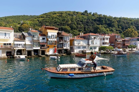 Houses with boat garages on the shore of the Bosphorus or Bosporus