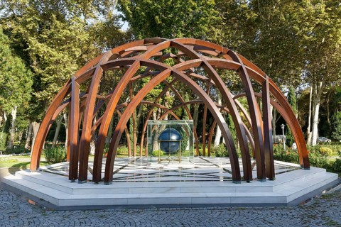 Sculpture in front of the Istanbul Museum for the History of Science and Technology in Islam