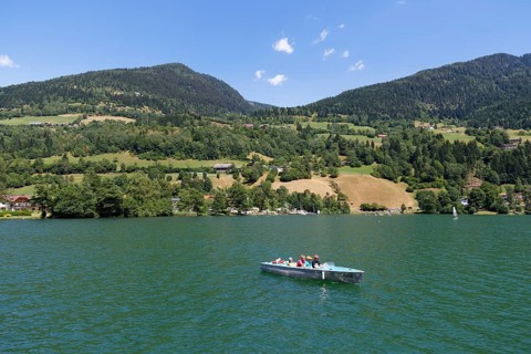 Motorboat on Brennsee or Feldsee lake