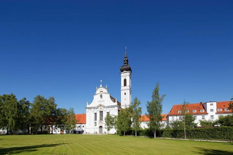 Former monastery with the Minster of St. Mary of the Assumption