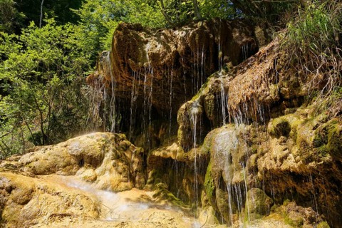 Waterfall with calcification