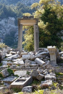Temple of Artemis and Hadrian's Gate