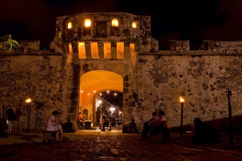 Puerta de Tierra town gate