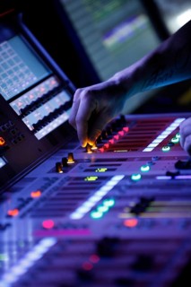 Mixing console
