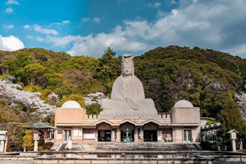Giant Buddha statue