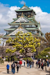 Tourists in front of Osaka Castle