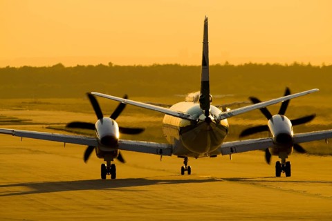 A plane taking off from Rhein-Main-Airport