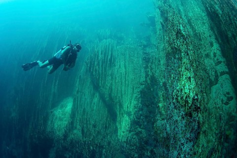 Scuba diver in Barracuda Lake