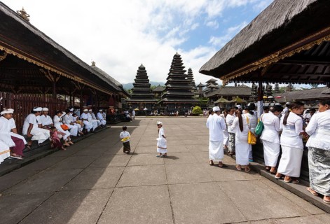 Congregation of worshippers