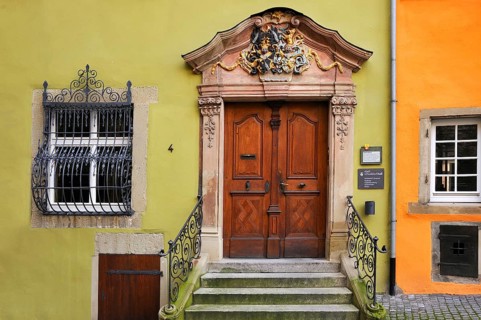 Baroque entrance