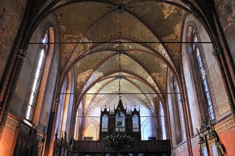 Vaulted ceiling with a neo-Gothic organ in the Malchow Abbey church