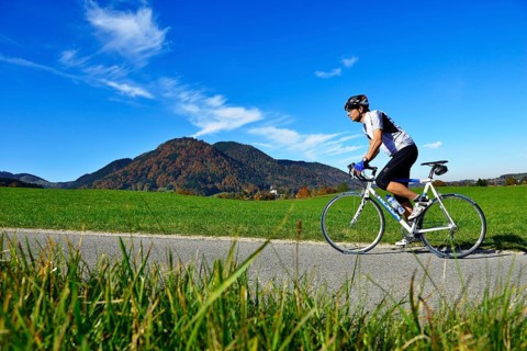 Racing cyclist