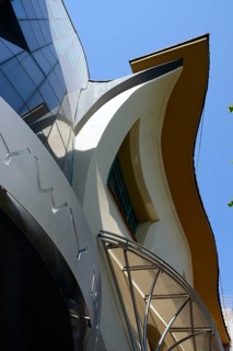 Crooked House'