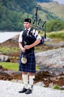 Bagpiper