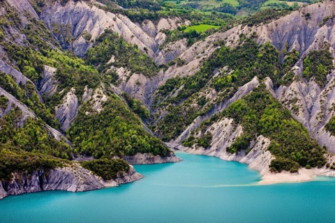 Lac de Serre-Poncon reservoir
