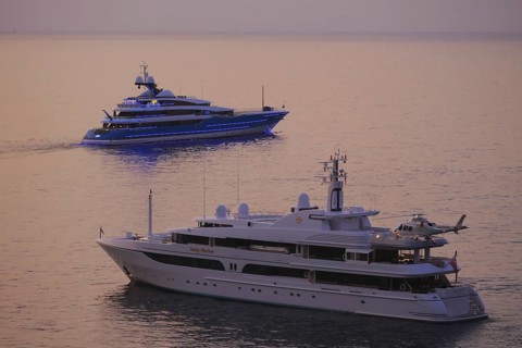 Motor yachts
