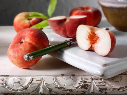 Donut peaches