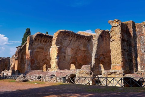 Small Thermal Baths