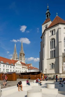 Neupfarrkirche or New Parish Church in front of St. Peter's Cathedral
