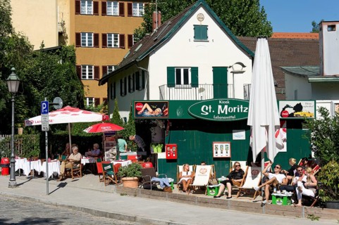 St. Moritz cafe and kiosk