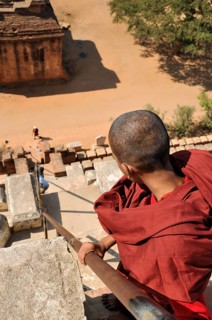 Buddhist monk during the descent from Shwesandaw Pagoda