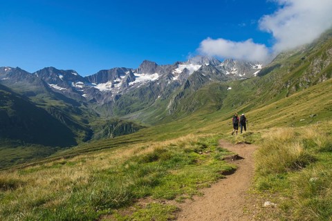 Hikers in Seewertal valley