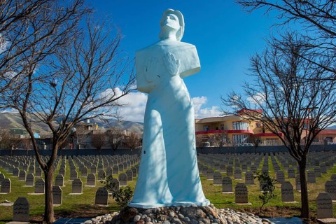 Statue