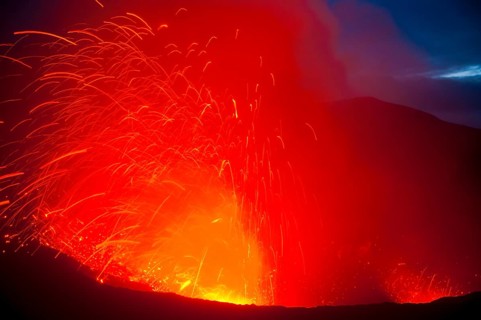 Volcanic eruption of Mount Yasur volcano