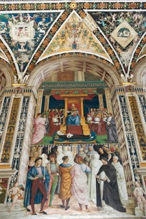 Historical paintings and frescos in the Piccolomini-library