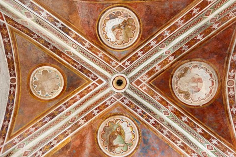 Ribbed vault with frescoes
