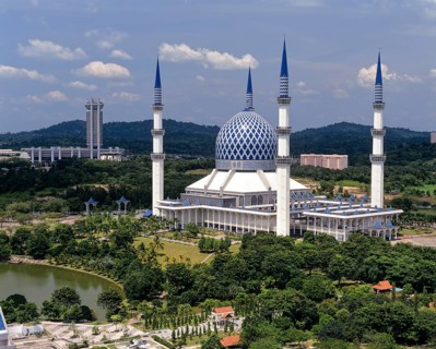 Sultan Salahuddin Abdul Aziz Shah Mosque