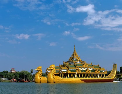 Karaweik ship restaurant on Lake Kandawgyi
