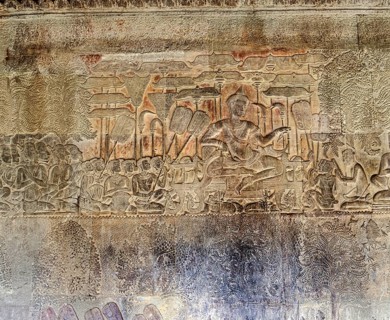 King Suryavarman II holding court