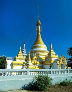 Chedi of Wat Chong Klang Temple