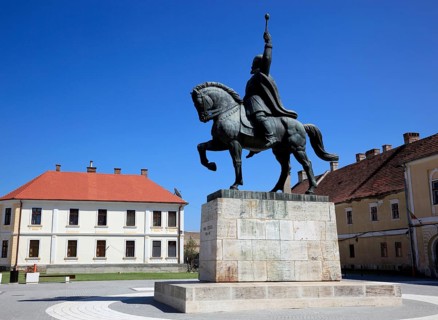 Equestrian statue of Mihai Viteazul