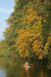 Autumn mood on the Ilmenau River near Deutsch Evern
