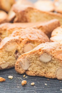 Italian cantuccini