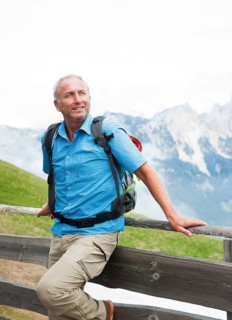 Hiker at the Gundhuette alpine cabine