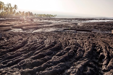 Cold lava on the coast of Pu'uhonua o Honaunau