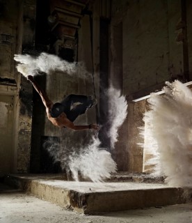 Free Runner performing a Sideflip