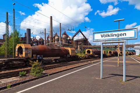 Freight transport by train