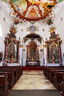 Altar and ceiling frescoes
