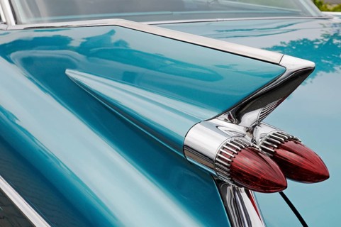 Tail fin